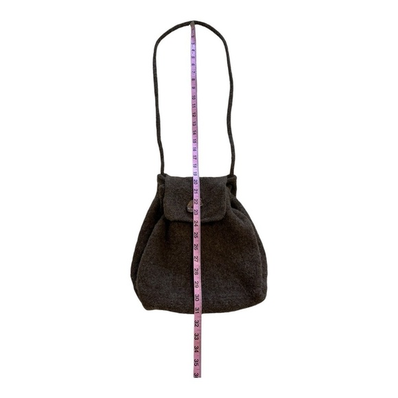 Natural Wool Handmade Seamless Felted Purse / Tote Bag - Picture 10 of 13